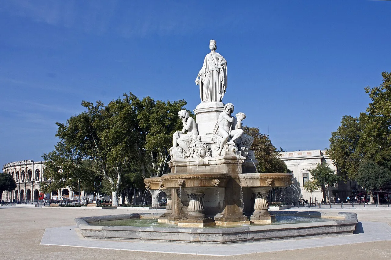 Fontaine Pradier sur l’esplanade de Nîmes